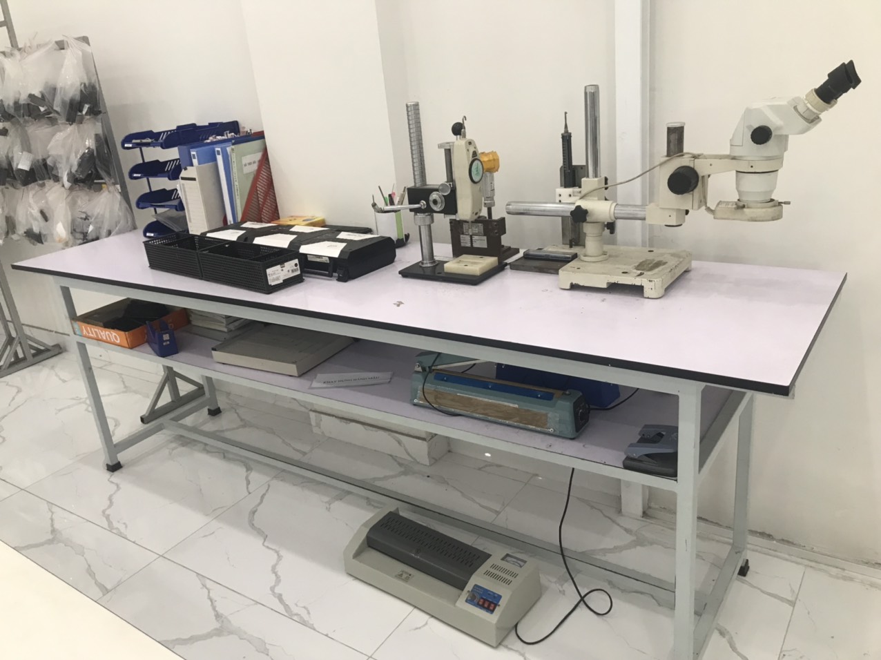 Work bench (2).jpg